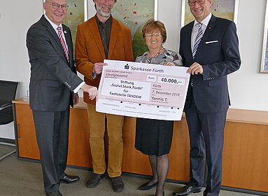 Stiftung „Sozial.Stark.Fürth“ erhält 40.000 € zur Förderung des Projekts Tandem